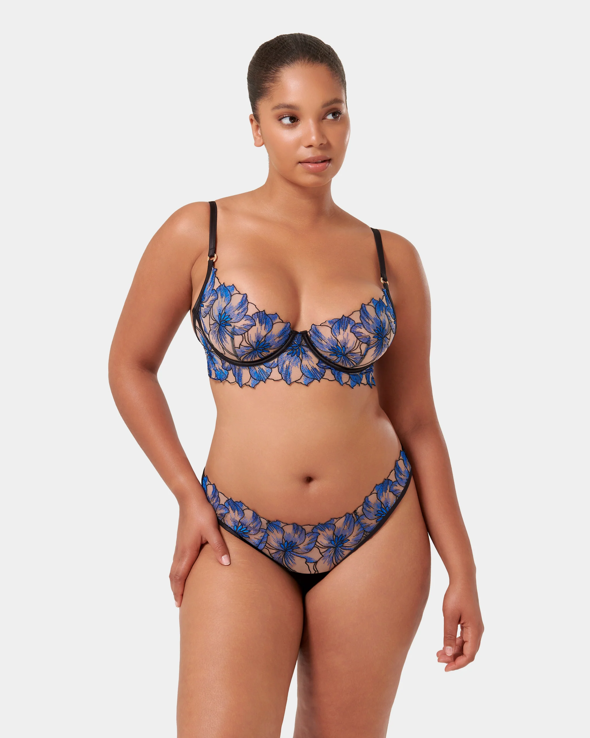 Lyandra Floral Embroidered Bra Blue