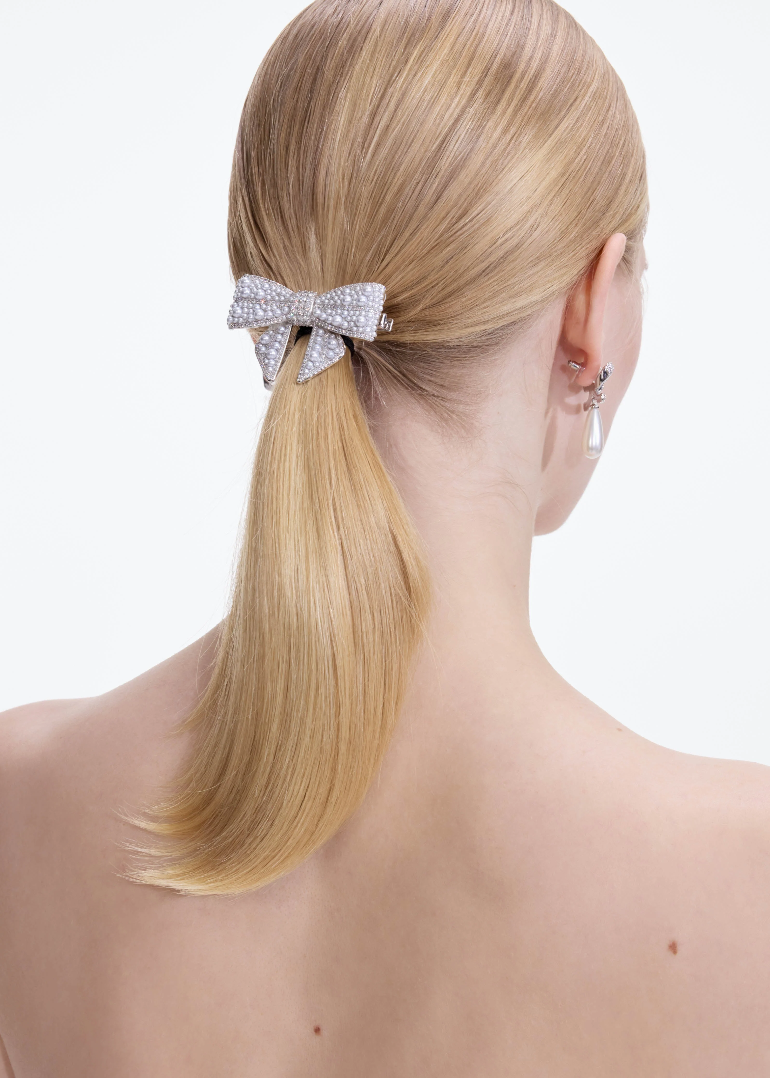 Pearl Embellished Bow Hairclip
