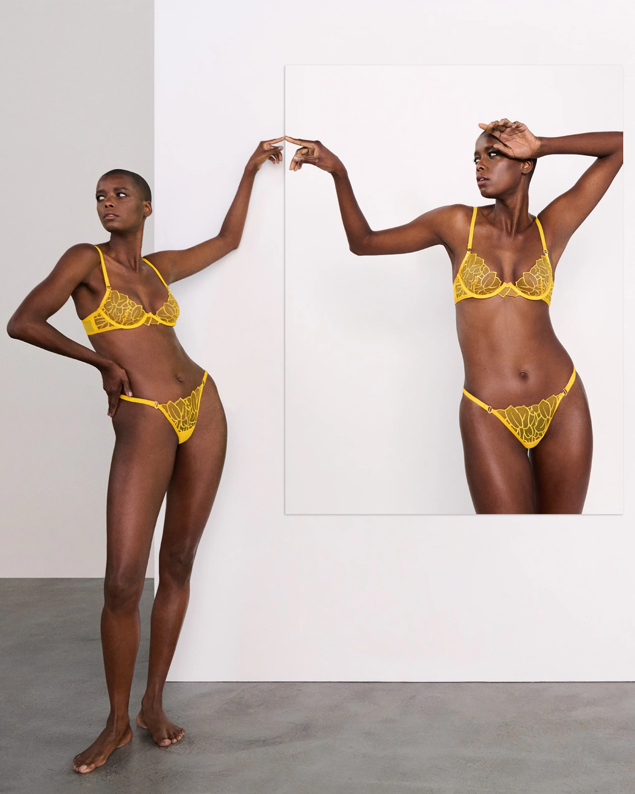 Laurel Leaf Embroidered Bra Gold