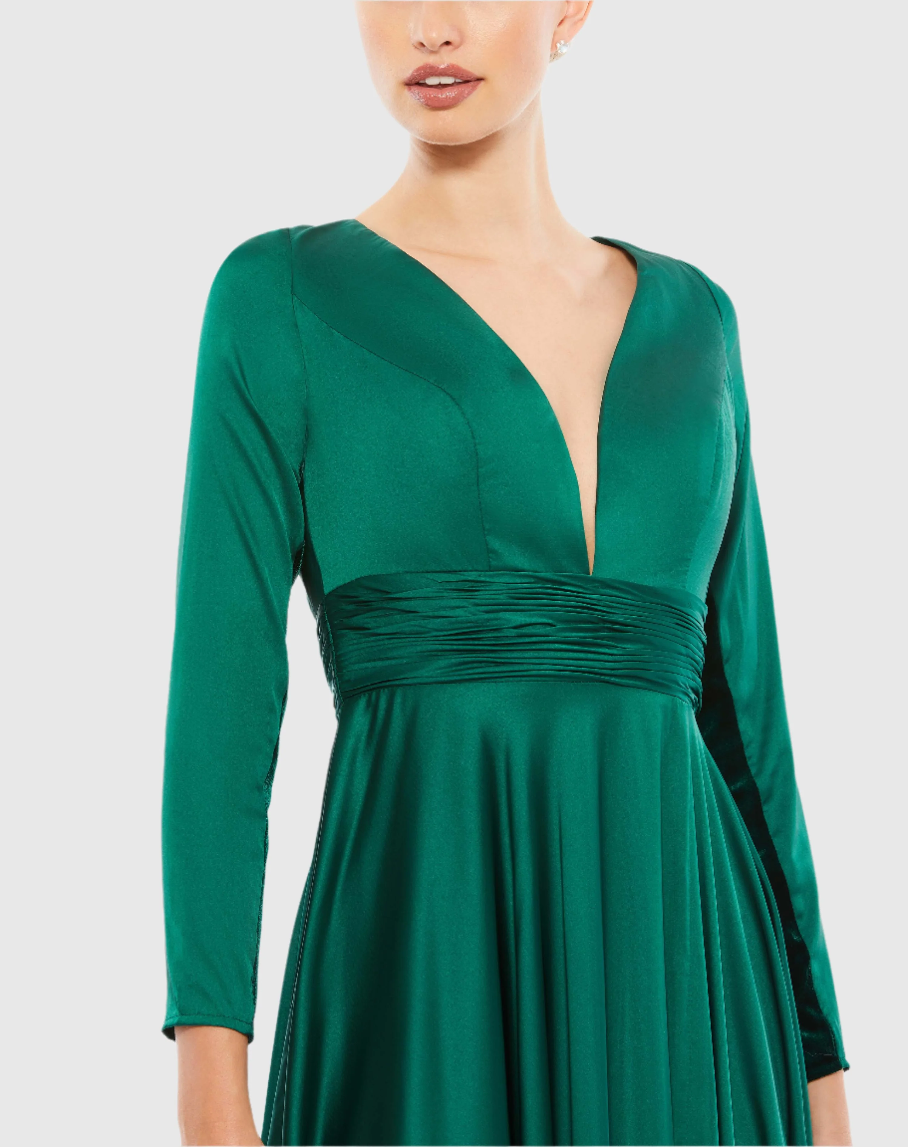 Green Long Sleeve Ruched Waist A-Line Gown