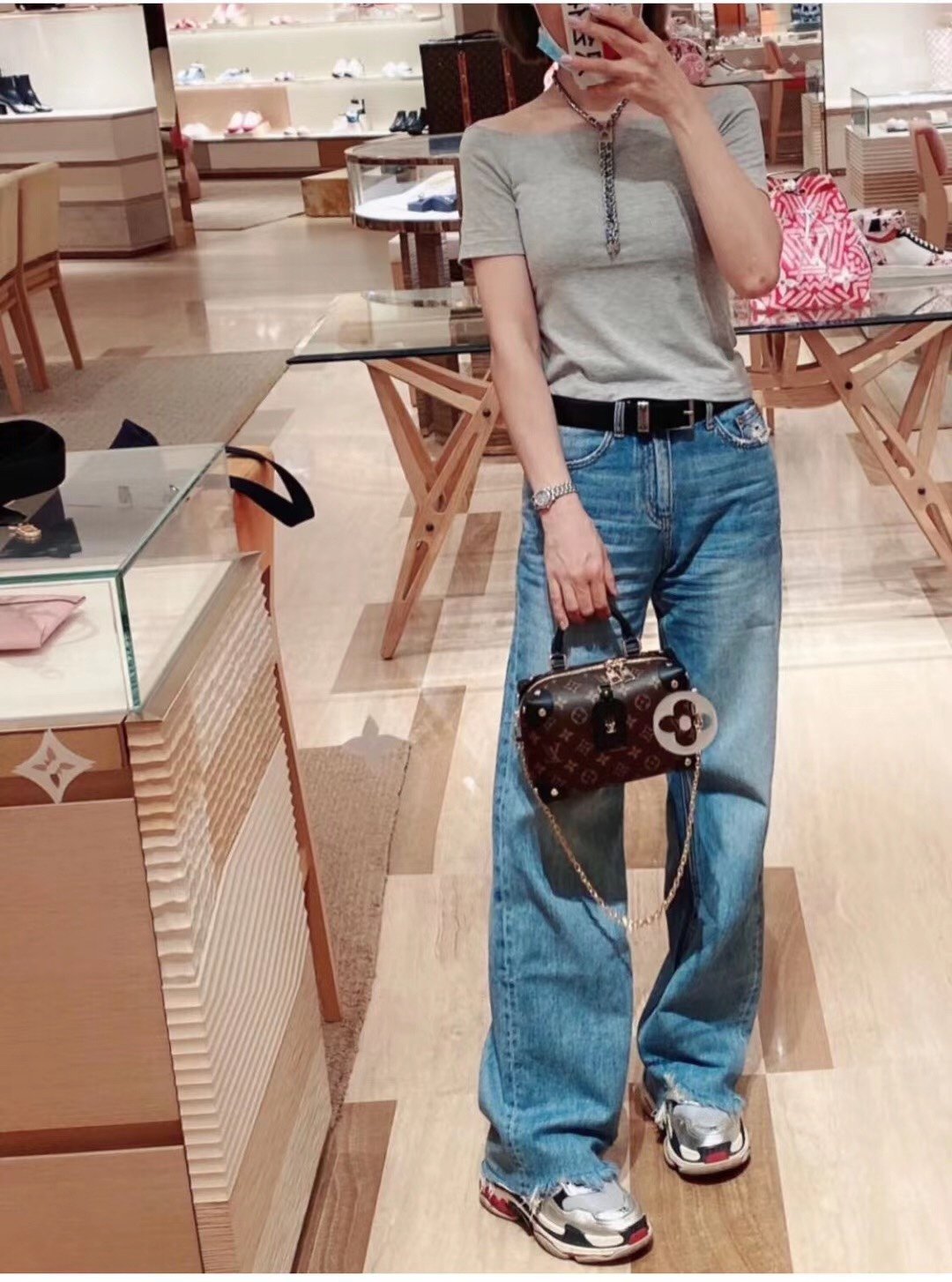 LV M45571 M45531 bag