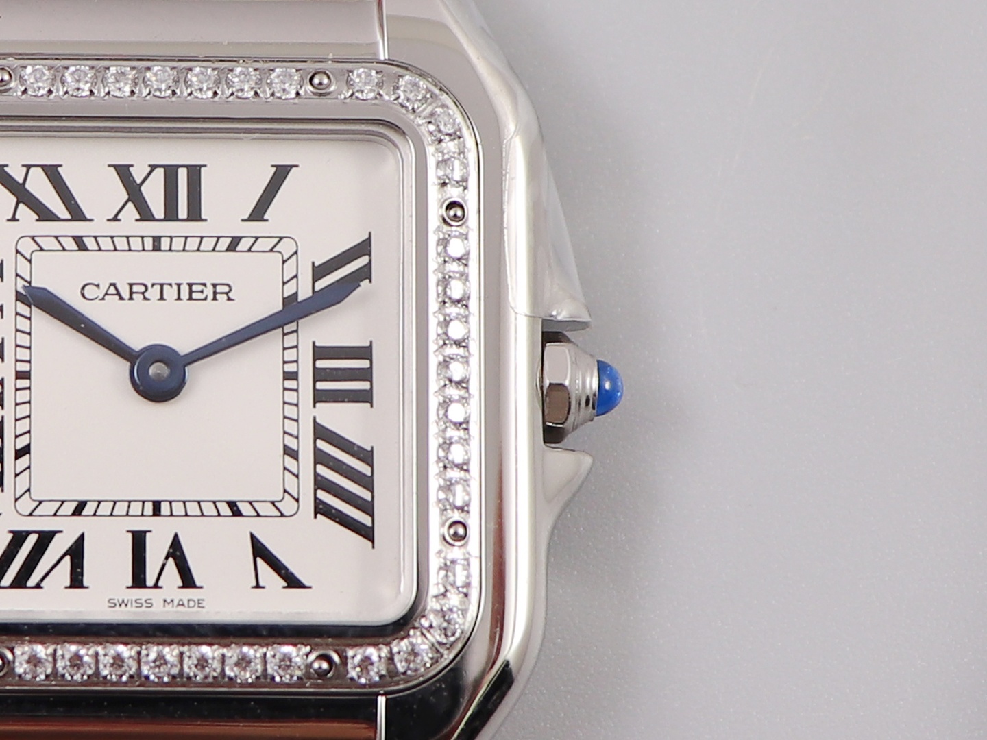 Cartier cheetah watch size: 27 x 37 mm, 22*30 mm,