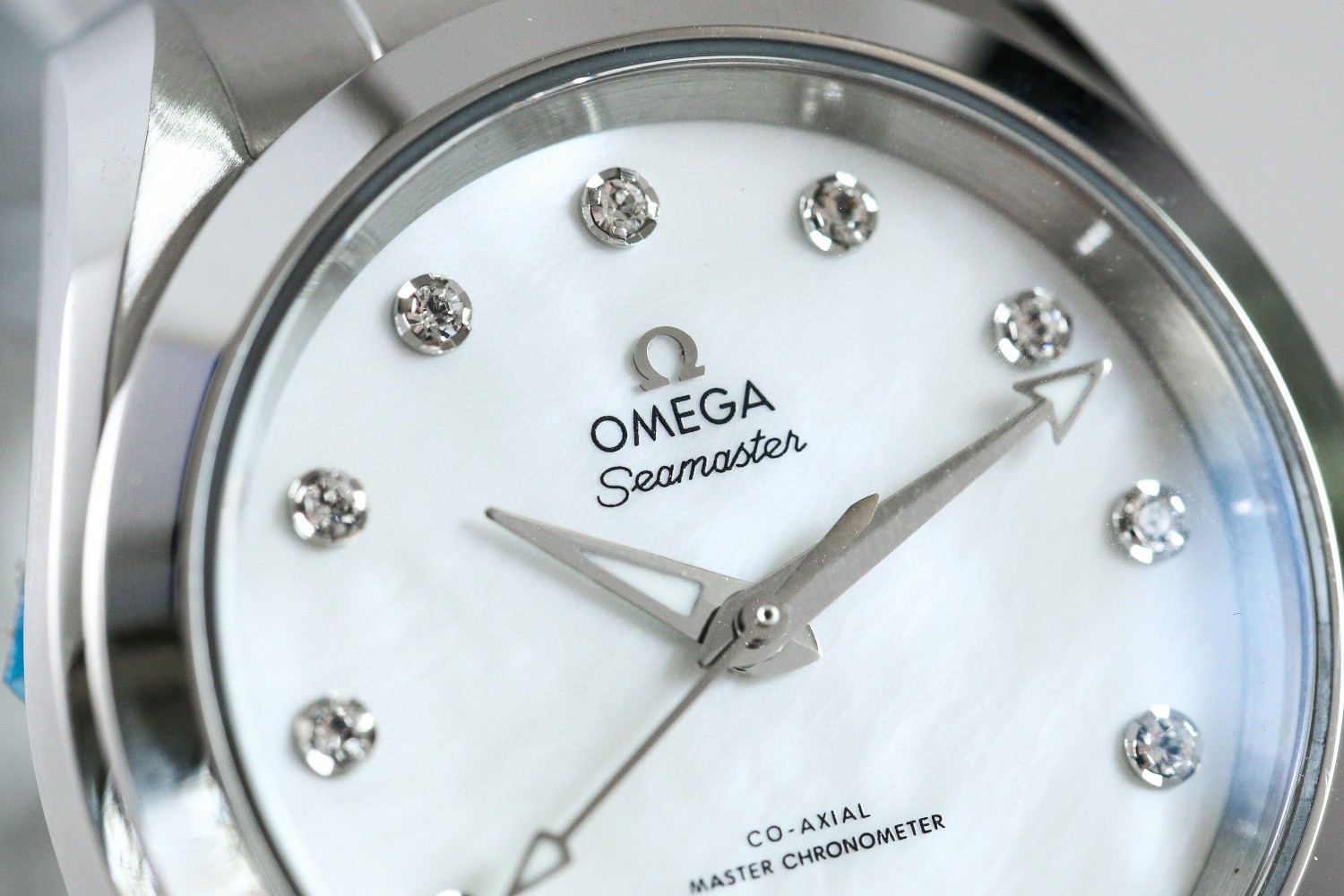 Omega Seamaster 150m women's mechanical watch - 34mm