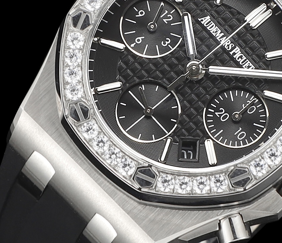 Audemars Piguet Royal Oak Women's Multifunctional Chronograph Mechanical Watch