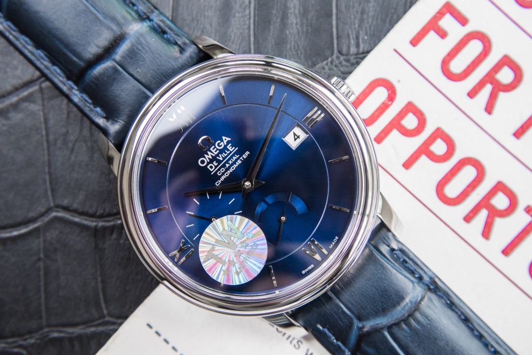 Omega Kinetic Die Fei is equipped with 2824