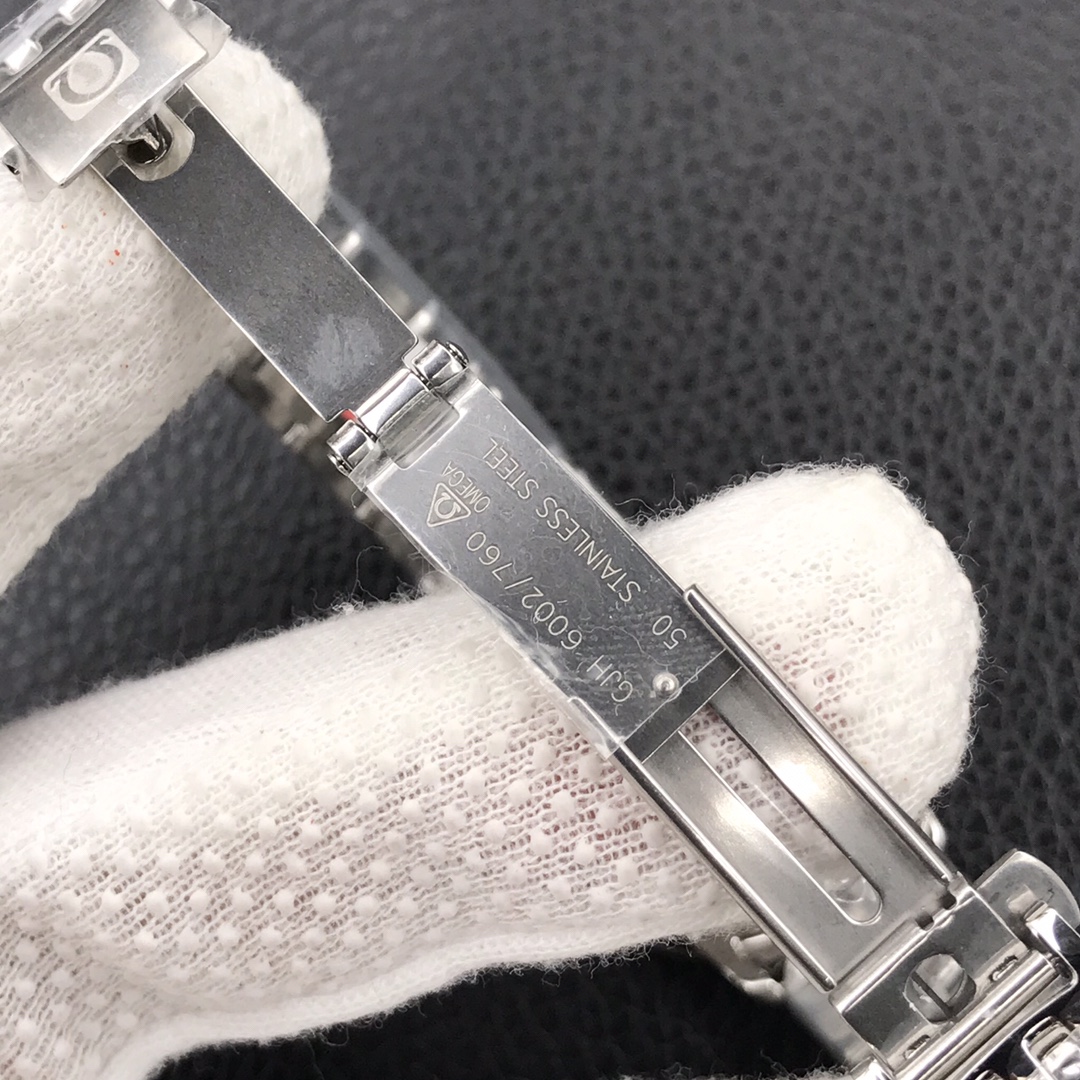 Omega Butterfly Quartz Series Watch