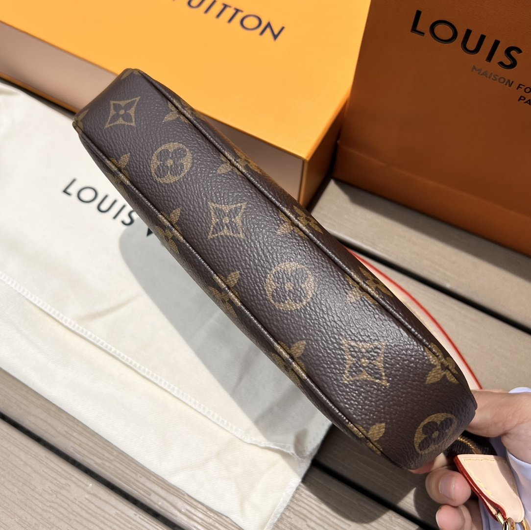 LV163806 bag