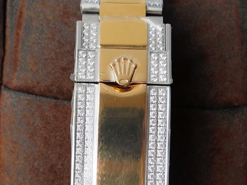 Rolex Greenwich II Custom Edition 116759 SAru-78209 Pavé Diamonds!