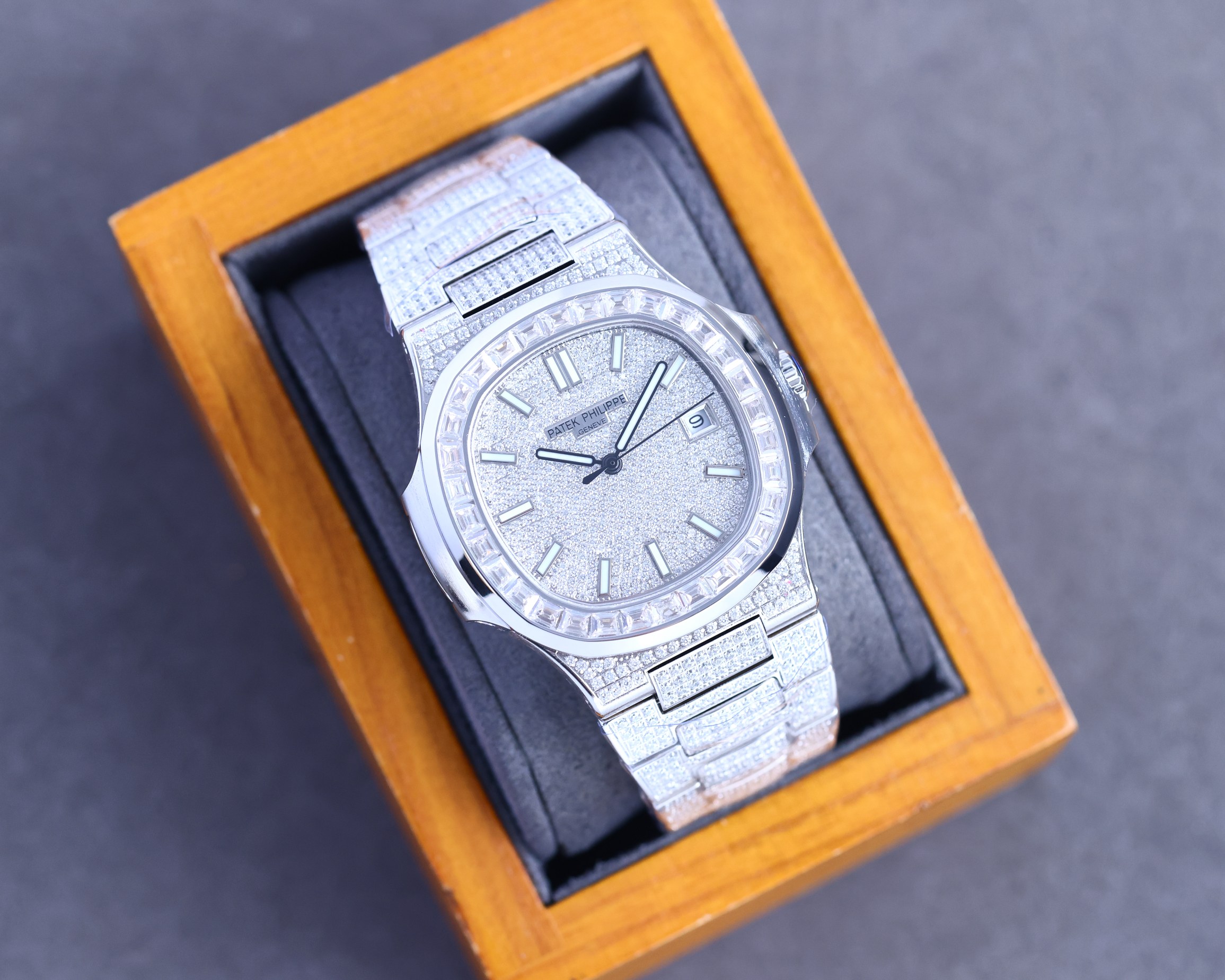 Patek Philippe's king of steel watches, the Nautilus 5711A watch,