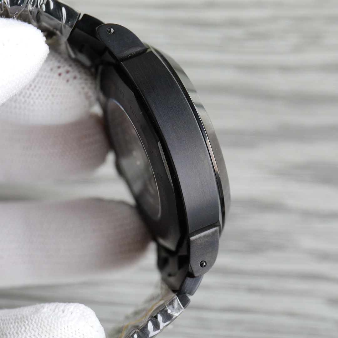 designated by the Italian Royal Navy 〖special watch〗