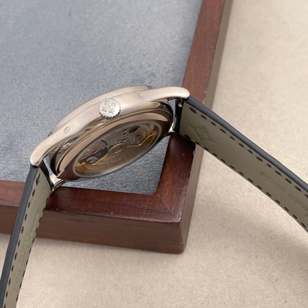 Patek Philippe Complication Chronograph 5396 series