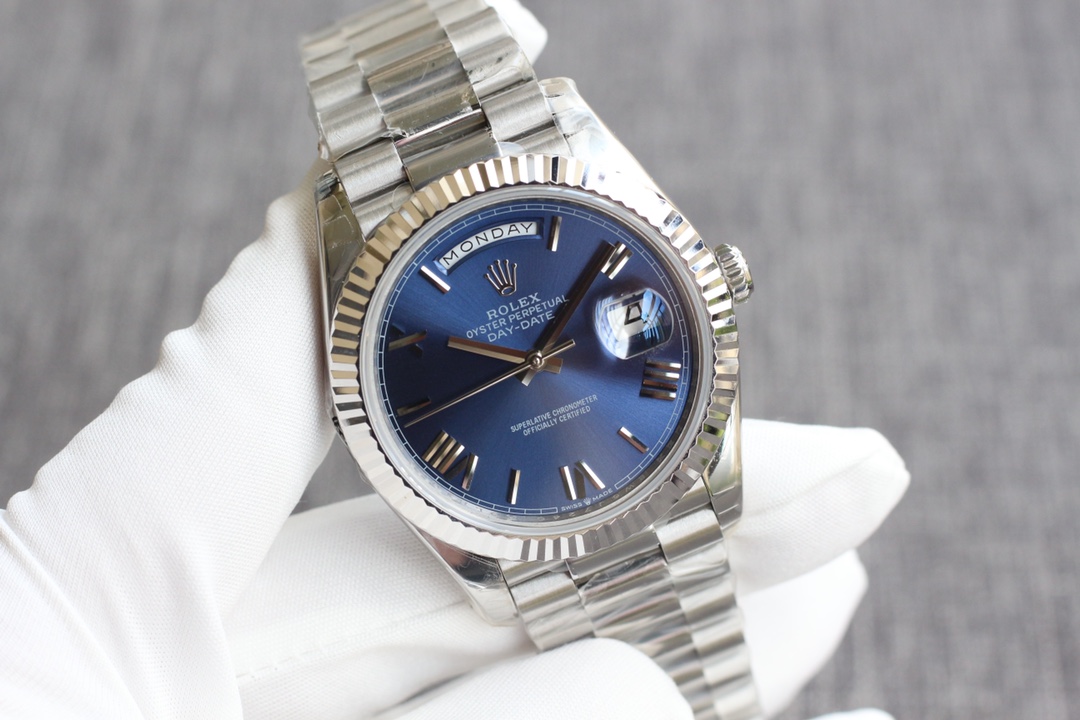 Rolex Datejust, 40mmx13mm in diameter, three beads with