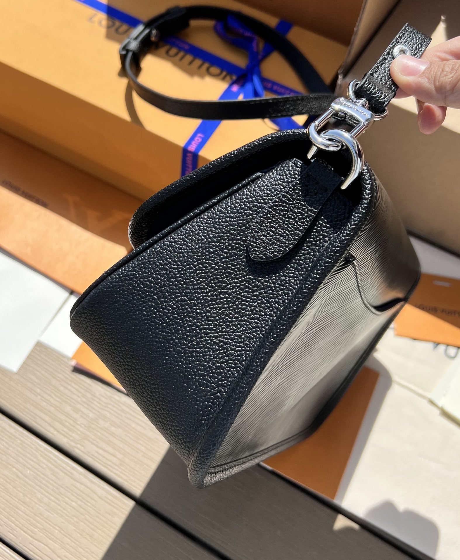 LV164914 bag