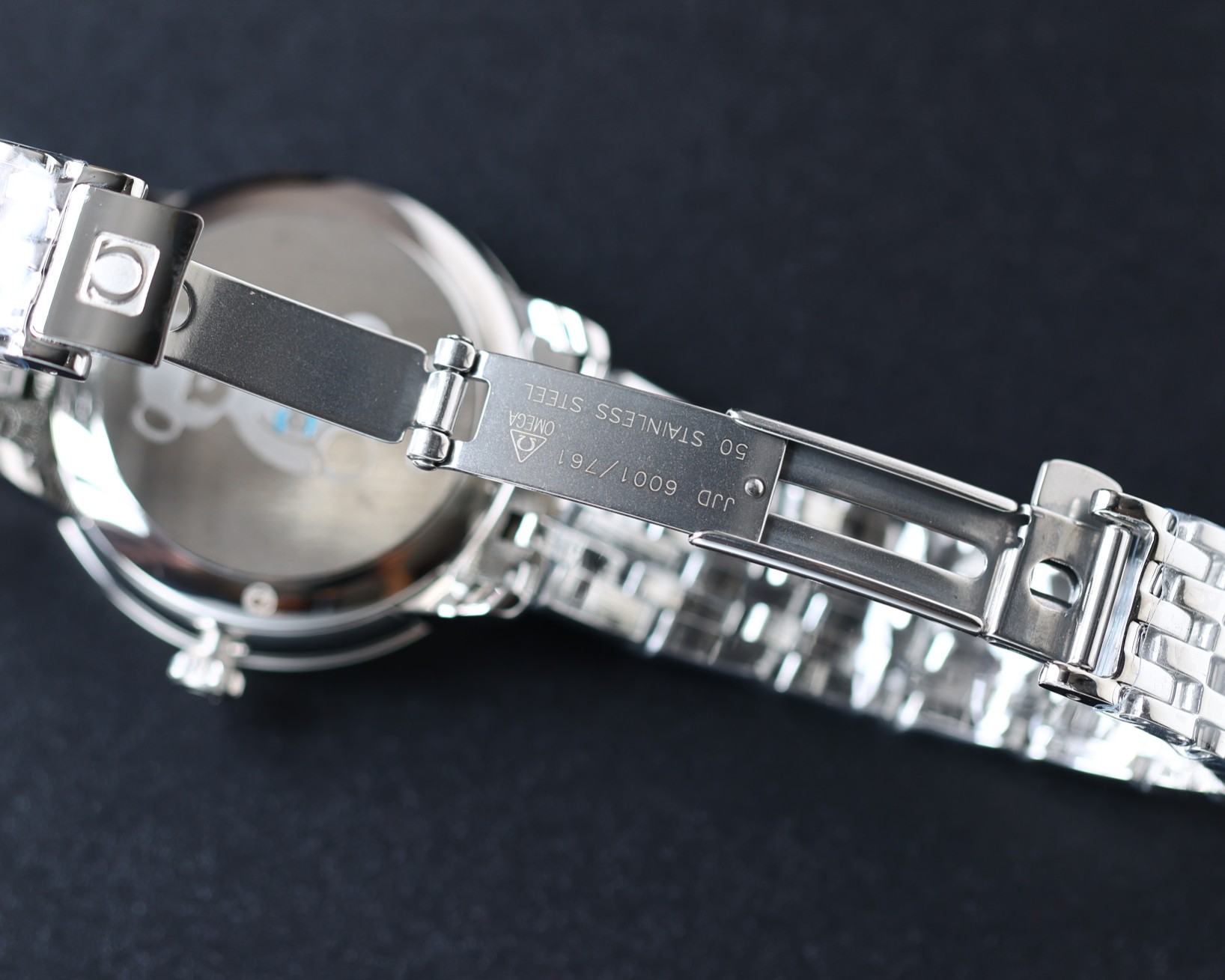 Omega De Ville Series 424.10.33.20.55.002