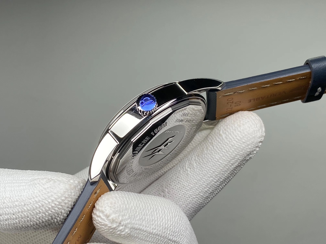 Breitling Transocean Day & Date