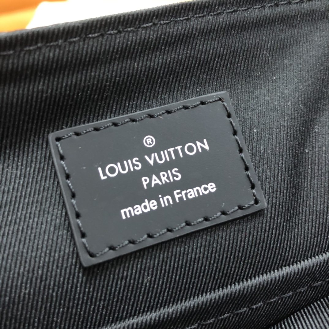 LV164515 men's satchel