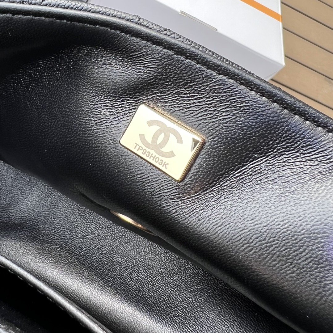 Chanel 165558 Advanced Bag