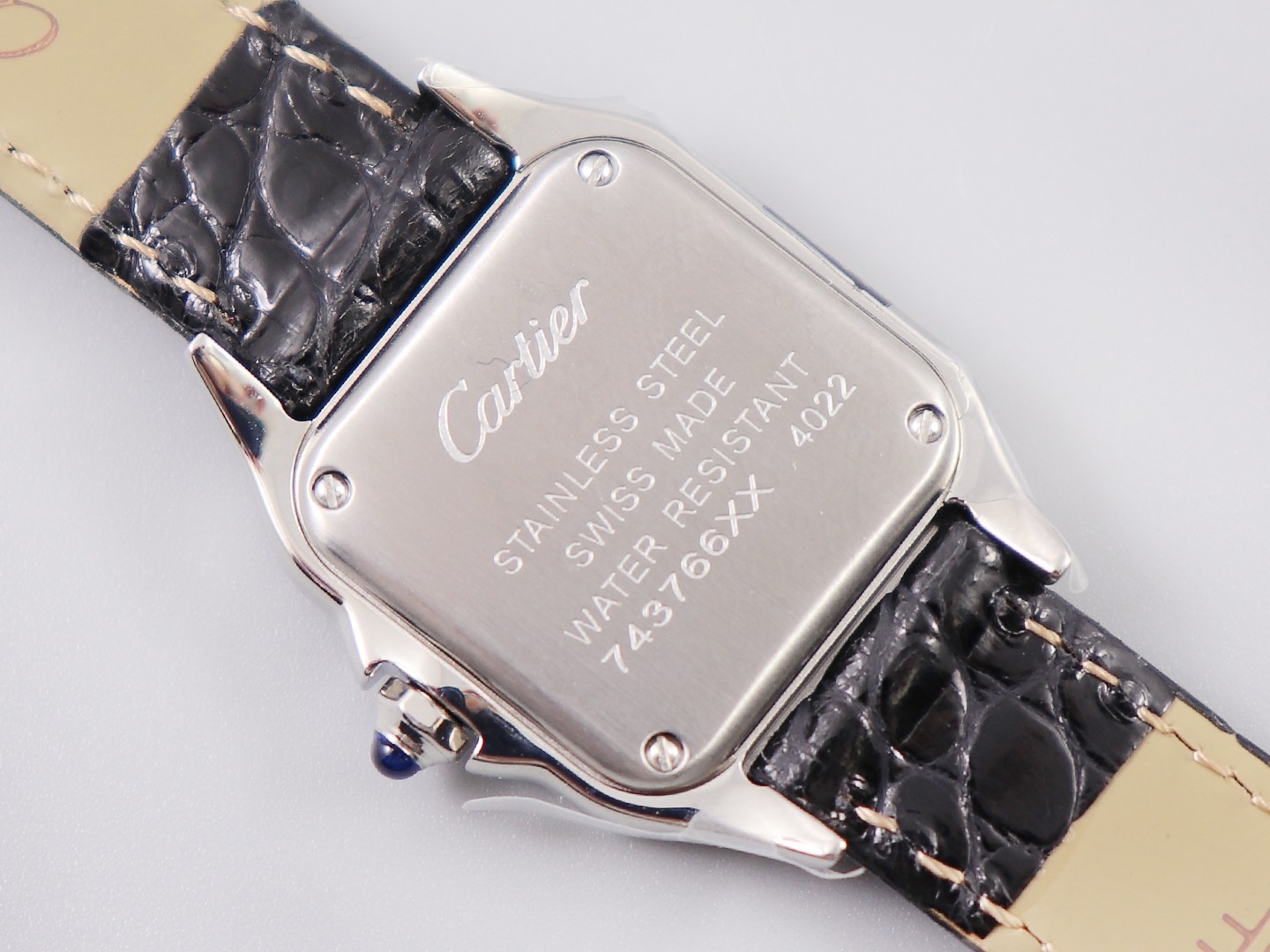 Cartier cheetah watch size: 27 x 37 mm, 22*30 mm,