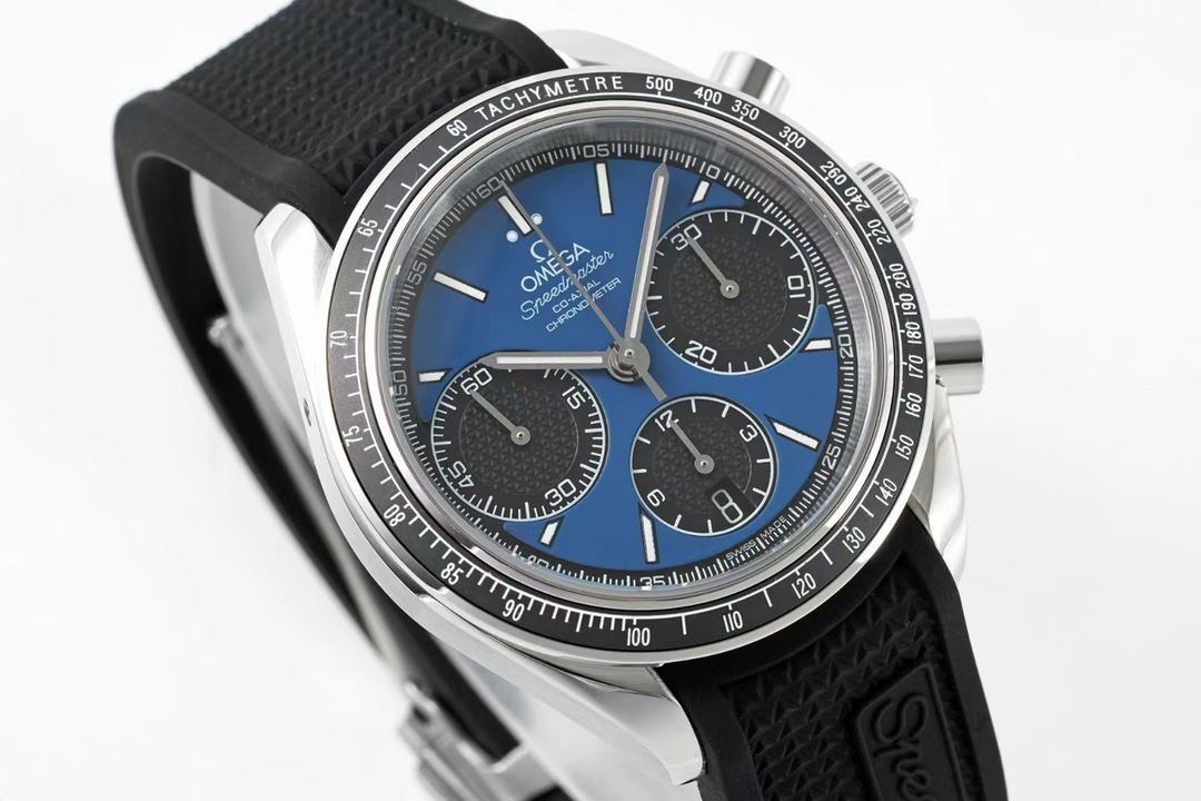 Omega Speedmaster series 326.32.40.50.06.001 multi-function chronograph watch.