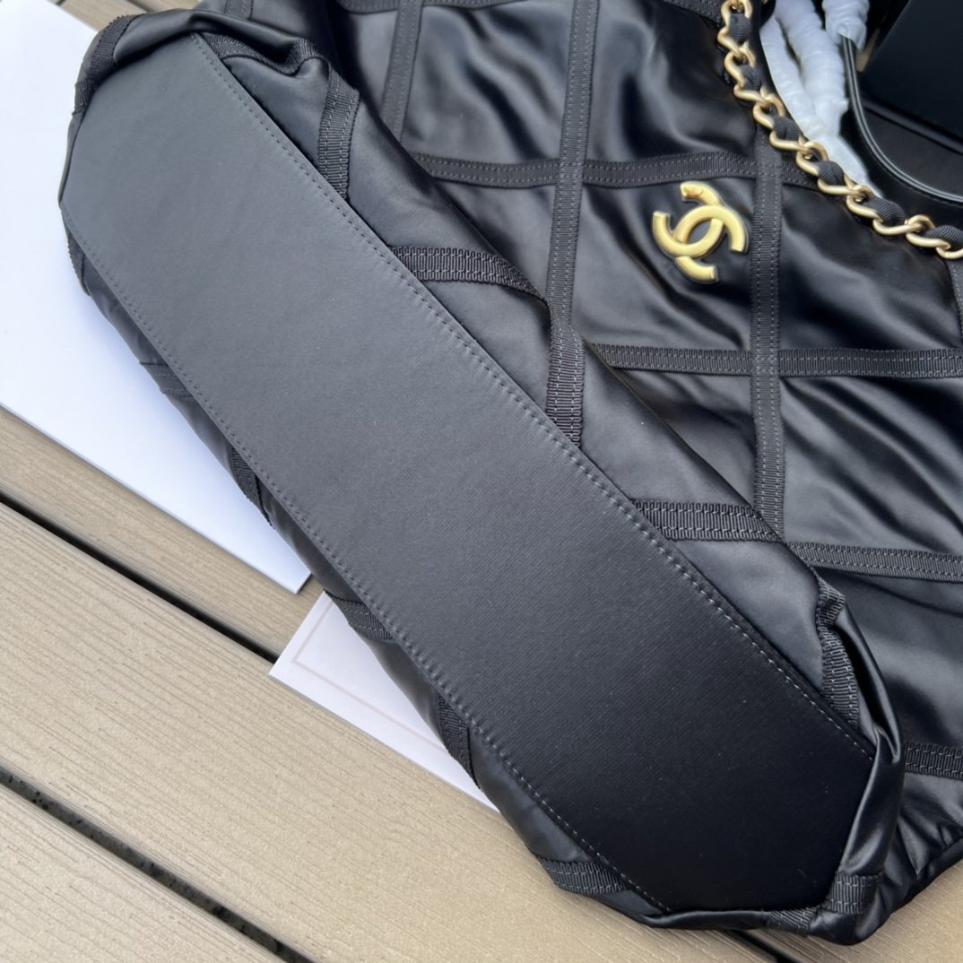 Chanel 165563 Advanced Bag