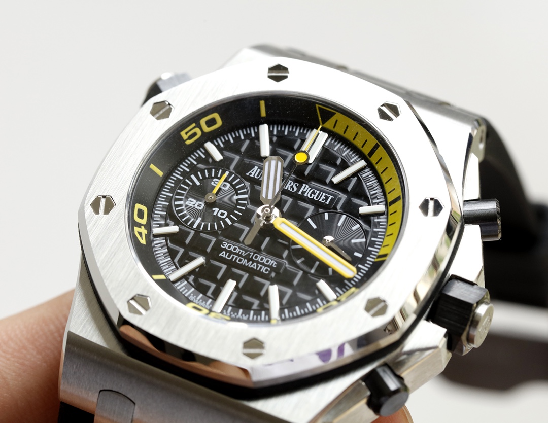 AP Audemars Piguet Royal Oak Series Fruit Watch Model: 26703