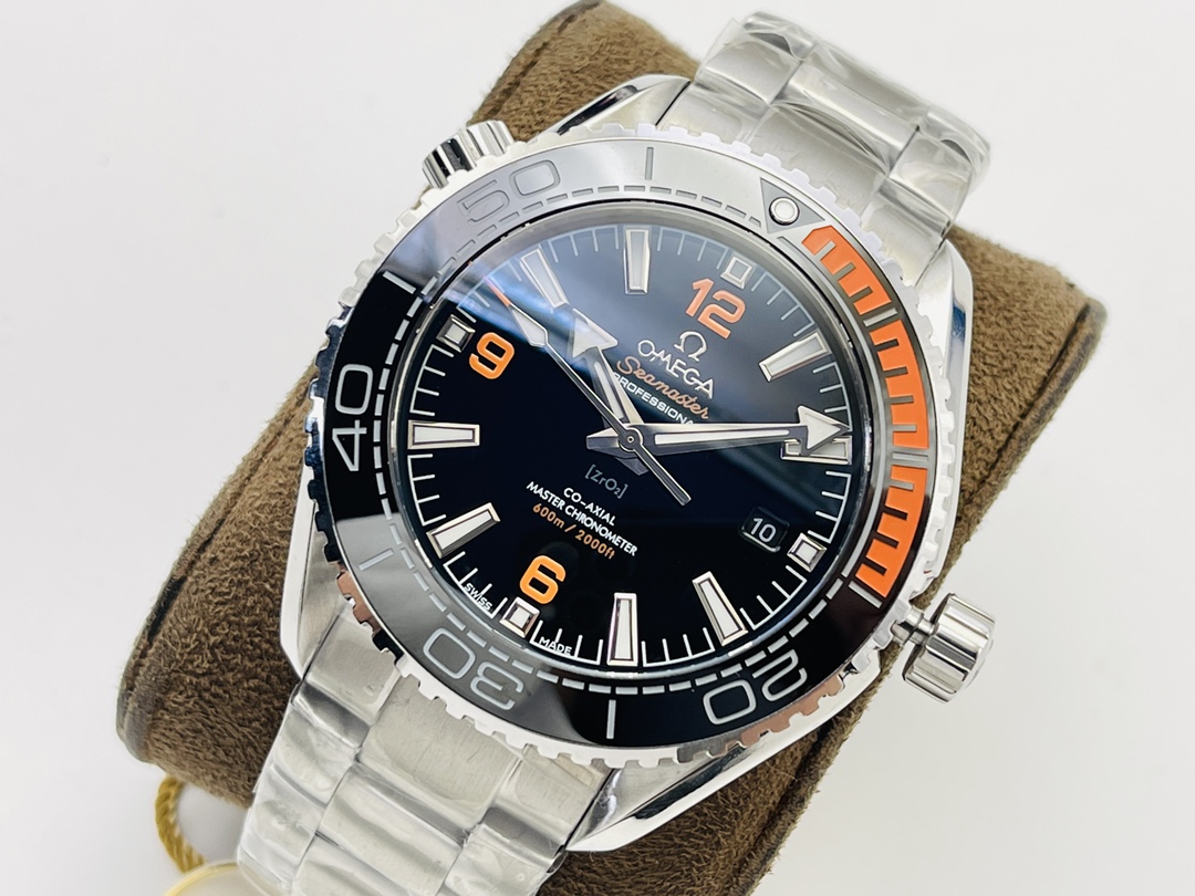 Omega Omega Seamaster Series 600-meter Diving Men's Watch!