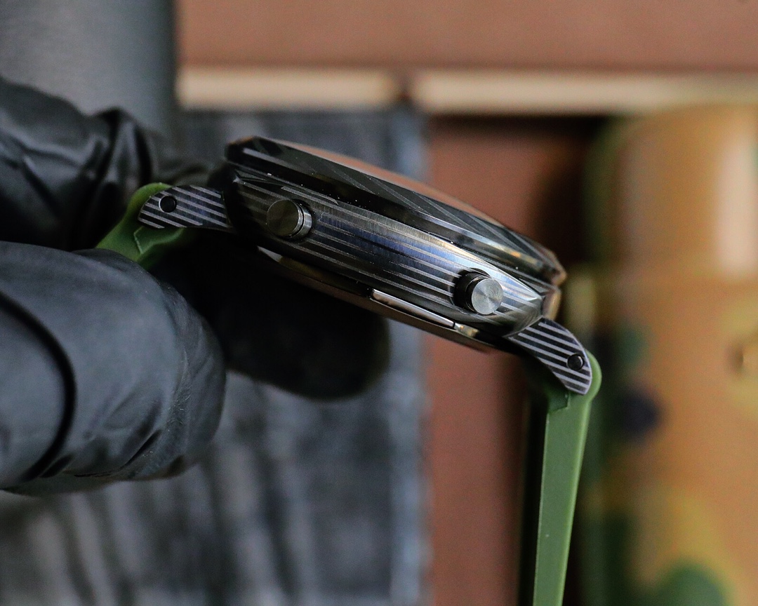 Panerai SUBMERSIBLE BMG-TECH™ ─ 47 mm submarine series metal glass watch