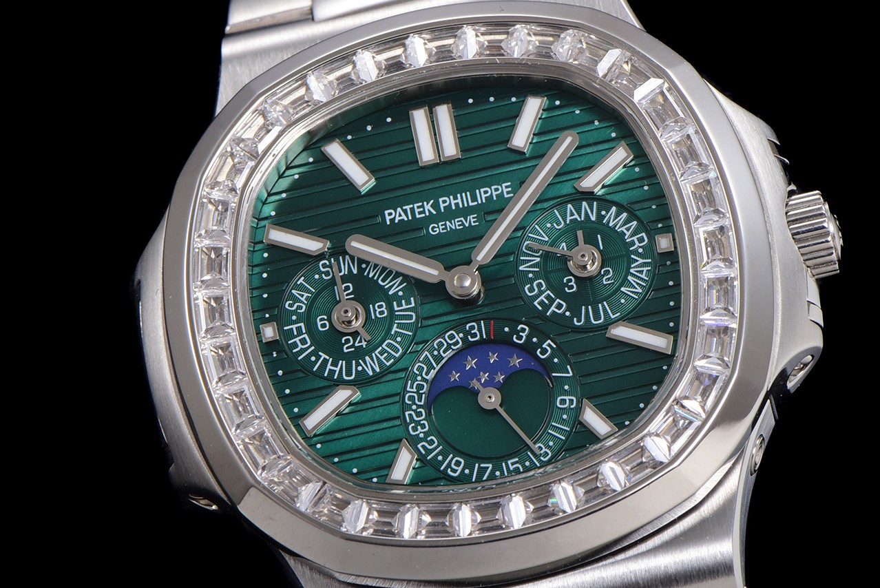 Patek Philippe 5740/1G-001 - the ultra-complex multi-functional Nautilus complex watch