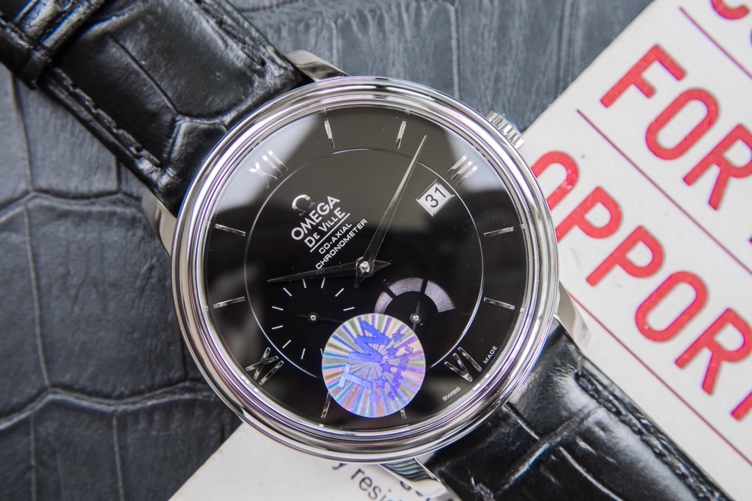 Omega Kinetic Die Fei is equipped with 2824