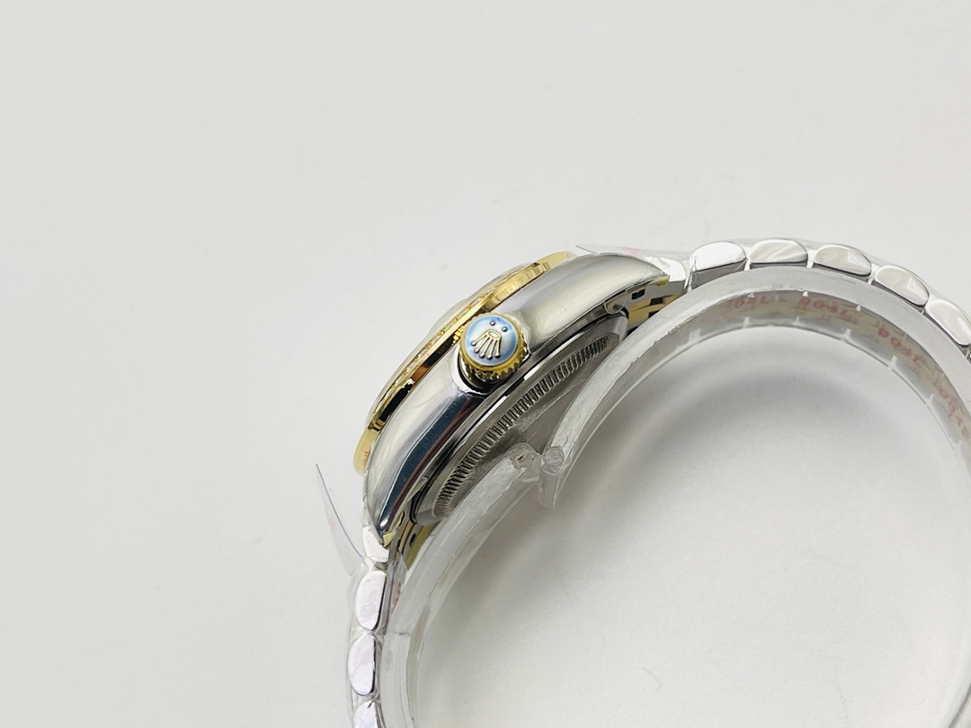 Rolex Datejust series (consistent with the original