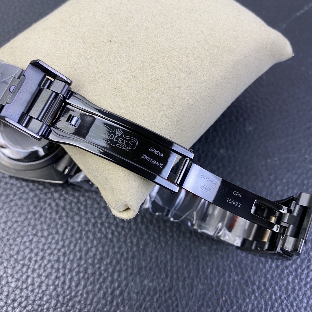 The latest model of the Submariner BLAKEN combines Rolex’s most popular green and black water ghosts,