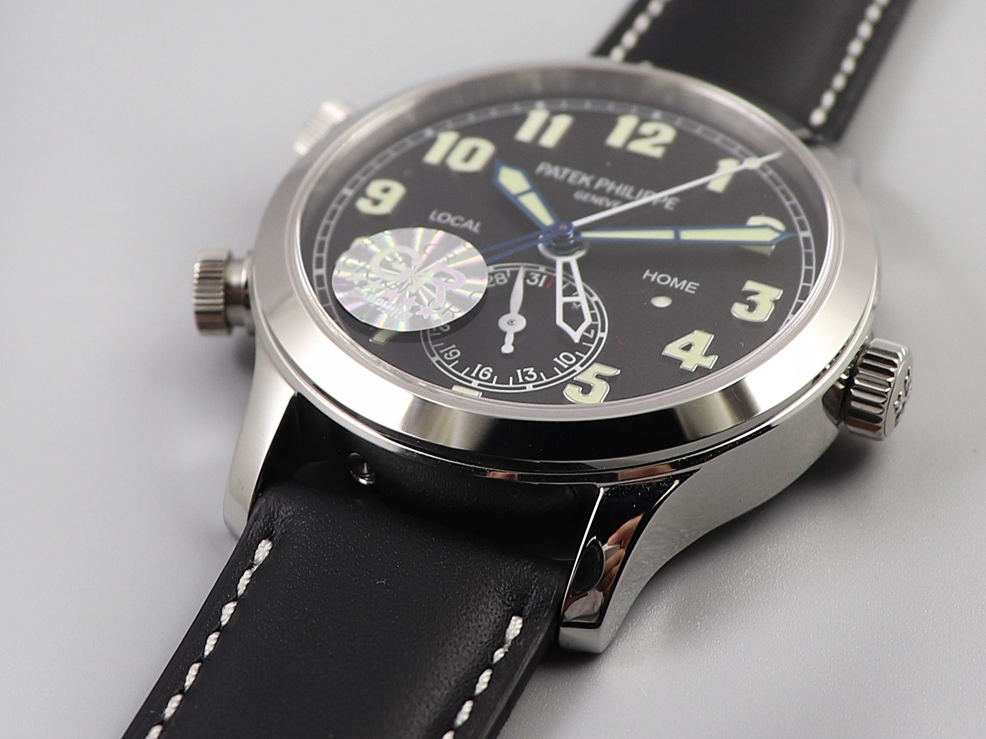 Patek Philippe time zone function ref.5524 Calatrava pilot travel time watch series