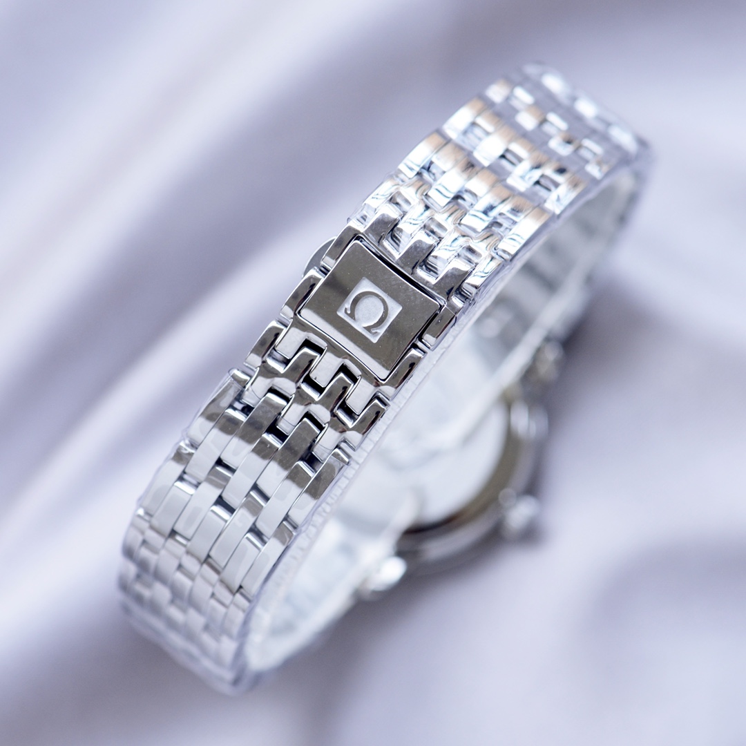 The new Omega De Ville ladies watch!