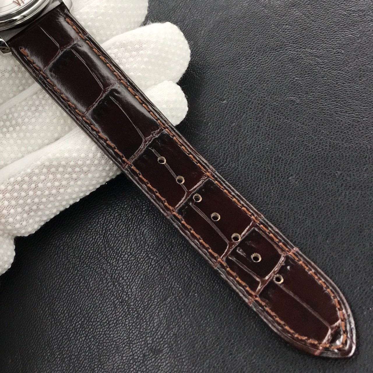 Omega’s new De Ville is a replica of the most powerful Omega De Ville watch