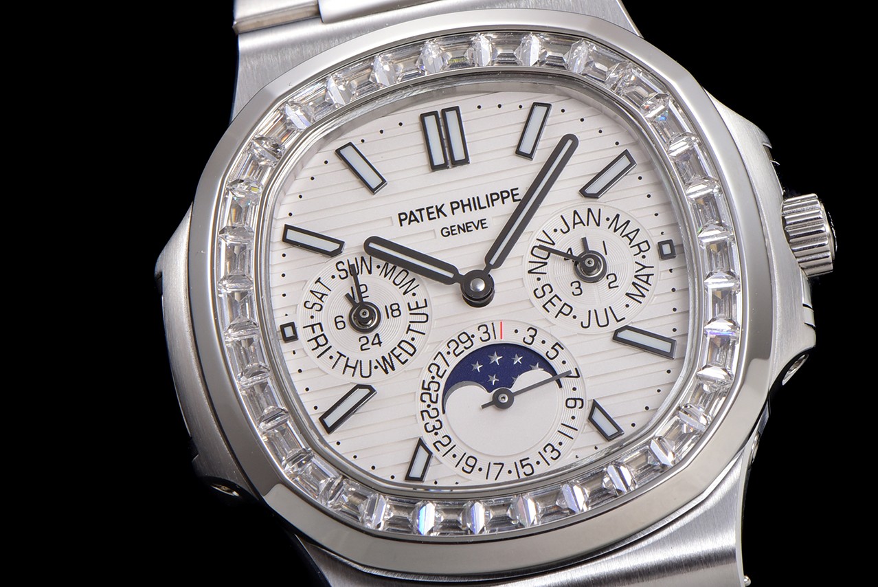 Patek Philippe 5740/1G-001 - the ultra-complex multi-functional Nautilus complex watch