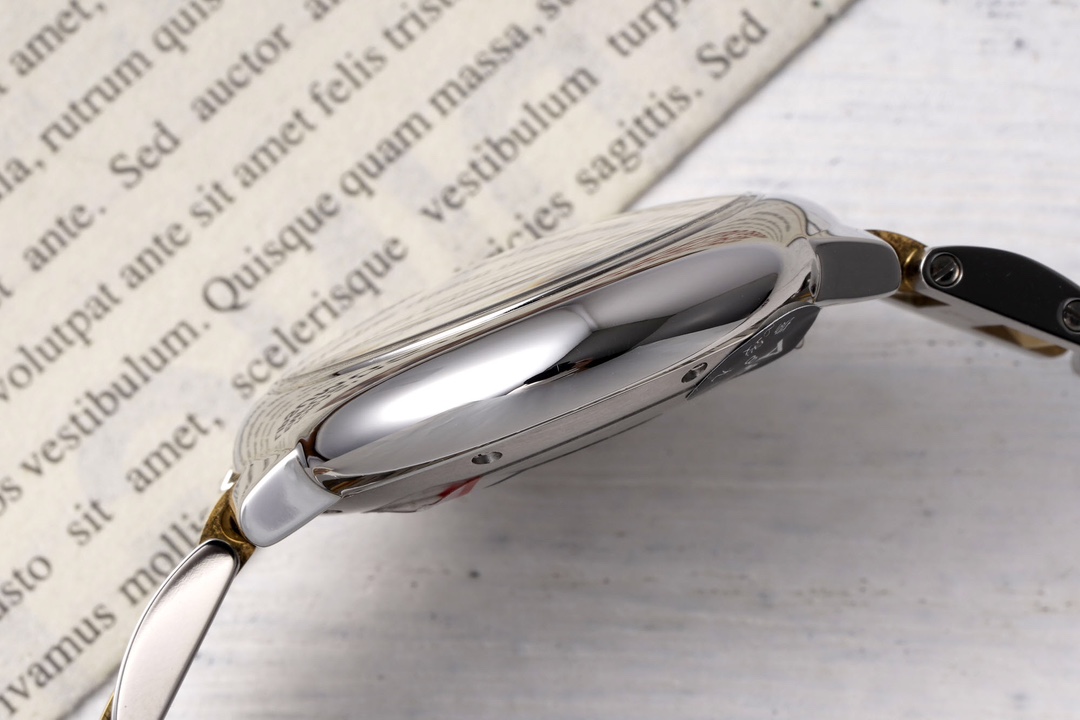 Cartier 33mm blue balloon series watch