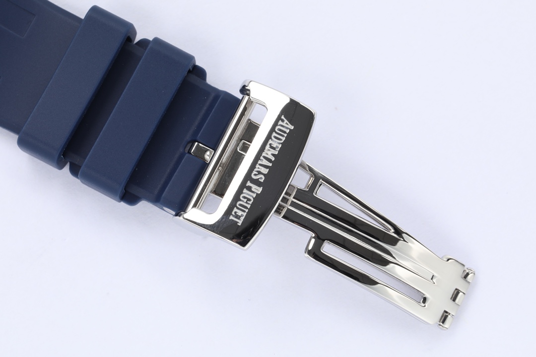 The Audemars Piguet Royal Oak Tourbillon is more comfortable to wear with