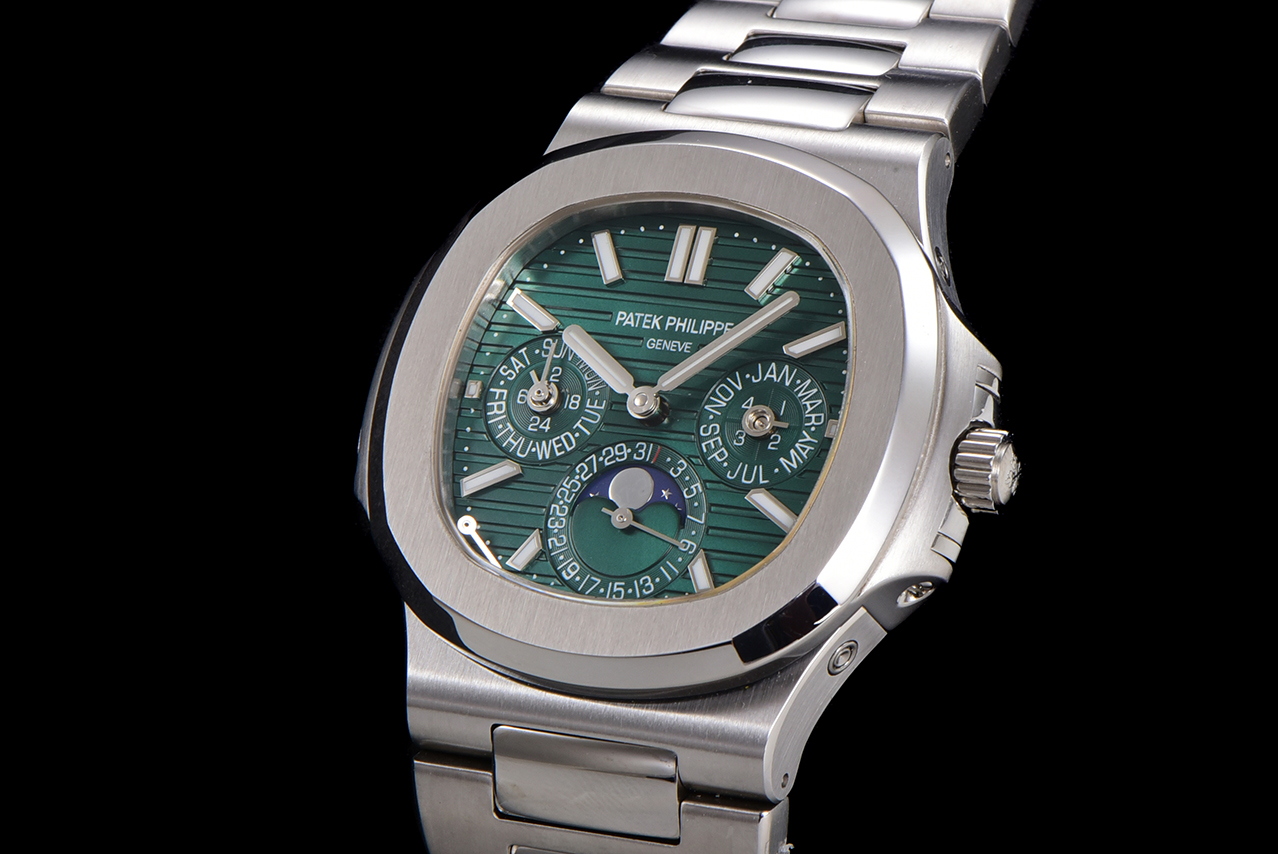 Patek Philippe 5740/1G-001 - the ultra-complex multi-functional Nautilus complex watch