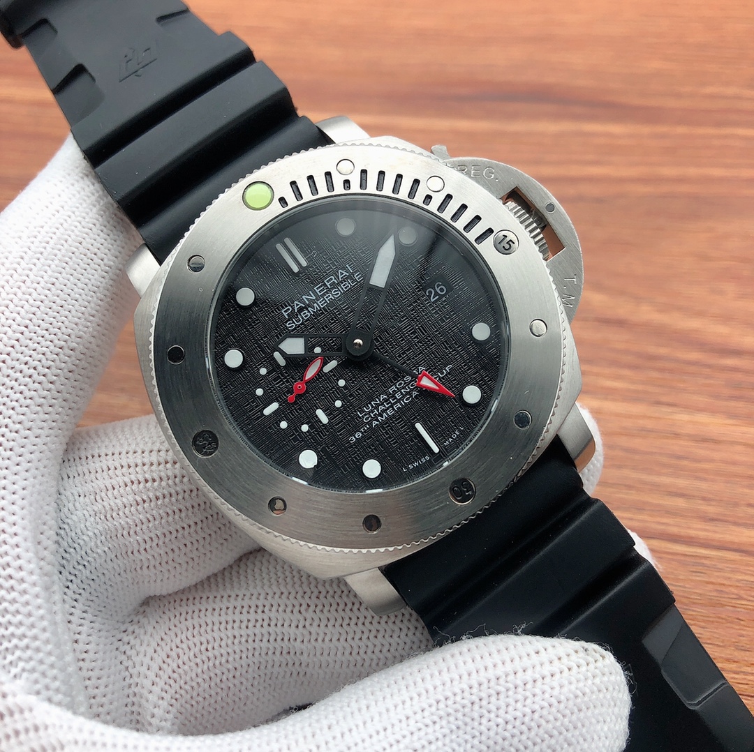 Panerai PAM00The size is 47mm in diameter.