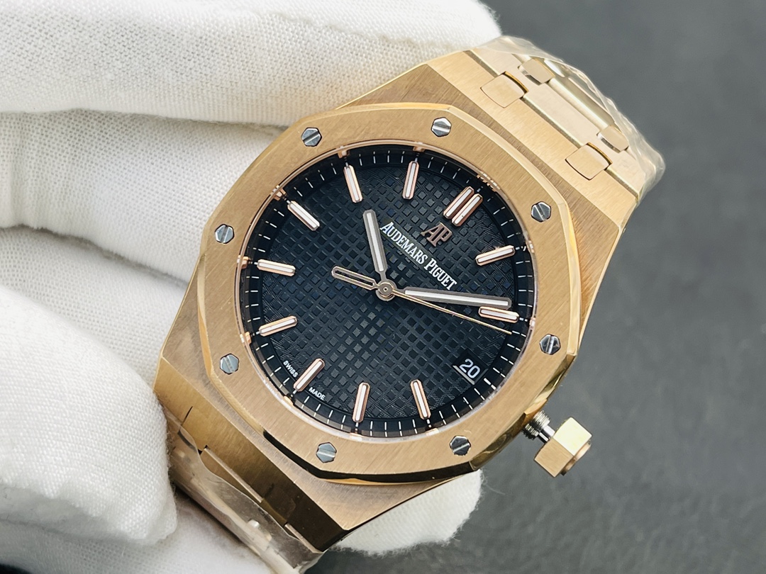 The Royal Oak 15500 is the pinnacle of steel watches