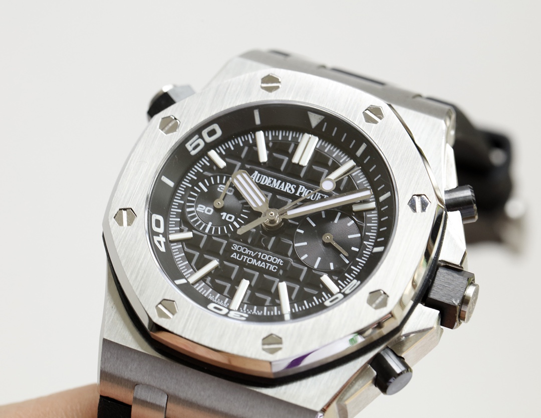 AP Audemars Piguet Royal Oak Series Fruit Watch Model: 26703