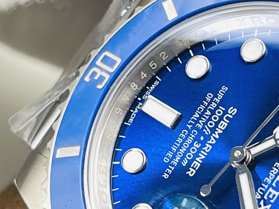 Rolex Submariner 40MM Shock Release!