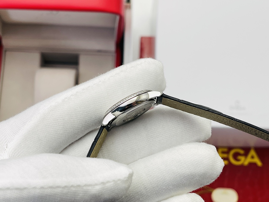 Omega Omega Diefei ladies watch! Challenging perfection, the dial size is 27.4mm