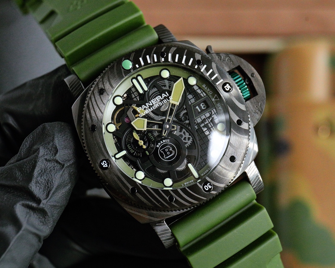Panerai's new SUBMERSIBLE BMG-TECH™ ─ 47 mm sn