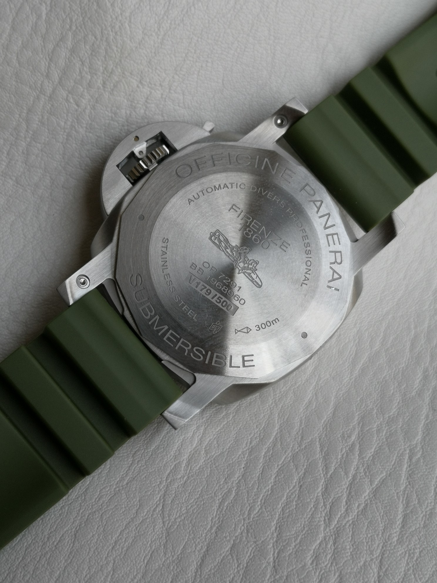 Panerai Submersible PAM01055 watch