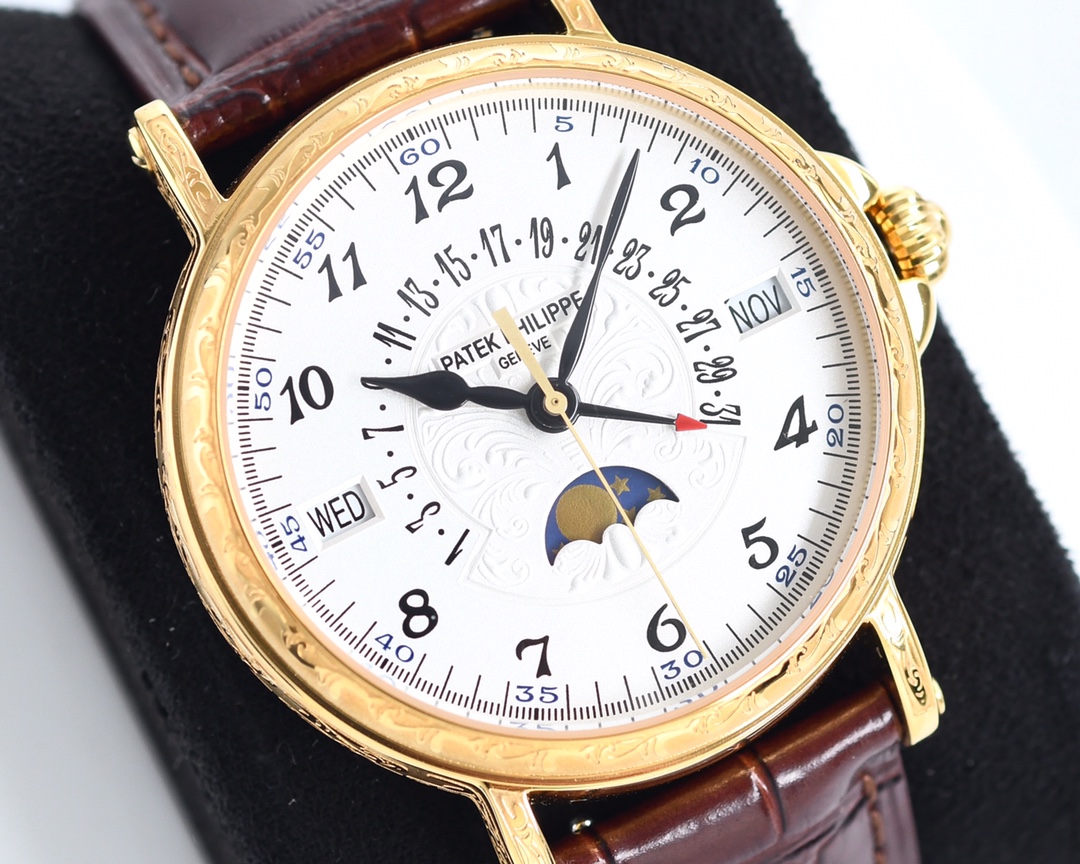 Patek Philippe's classic super complex multi-function 5159 perpetual calendar series watch