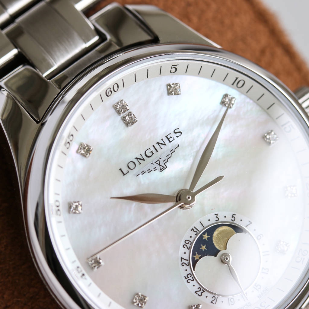 Longines' famous women's series L2.409..4.87.4 is simple and elegant,