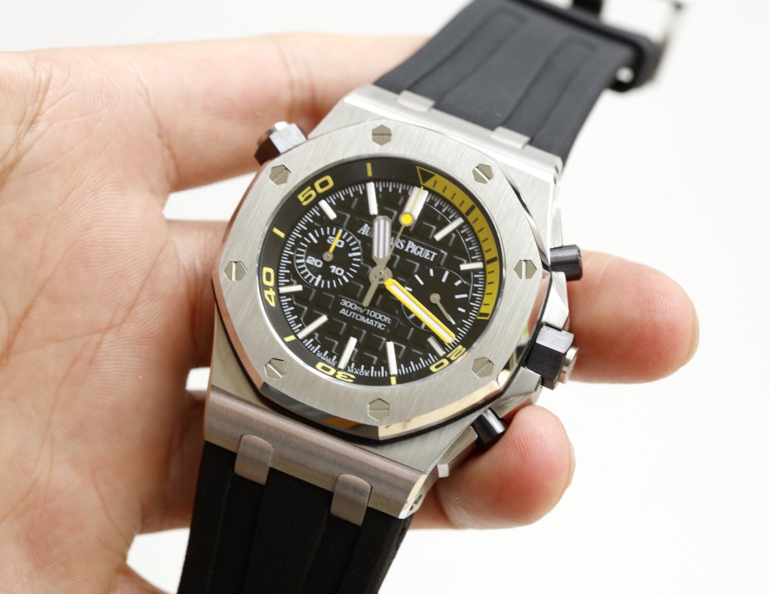 AP Audemars Piguet Royal Oak Series Fruit Watch Model: 26703