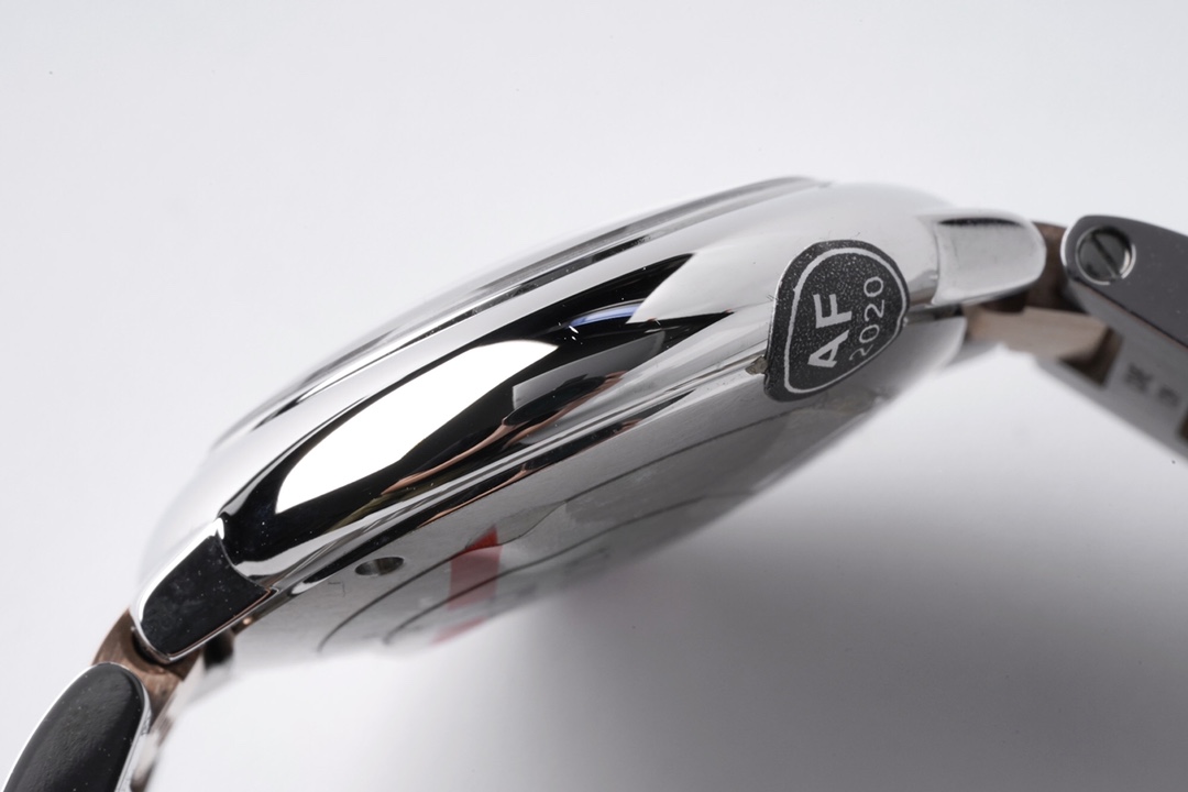 Cartier 28mmW2BB0009 ladies watch!