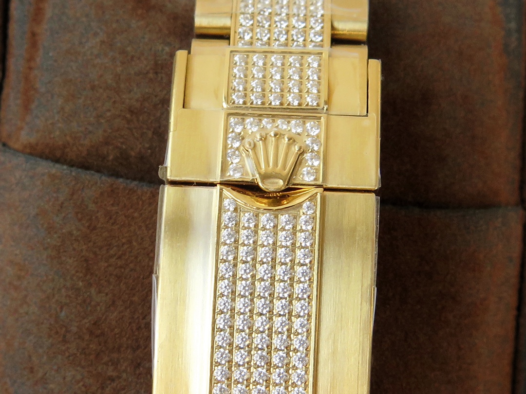 Rolex Greenwich-Master II Custom Edition M126755SARU-0003